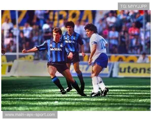 马特乌斯称马拉多纳为最伟大球员，马拉多纳和马特乌斯