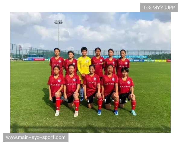 青年女子足球选拔赛吸引更多地区队伍参与提高层次，女子足球青训