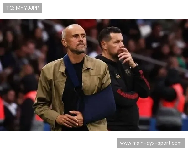 恩德里克反抢回追到位,里昂防线更稳,主帅恩里克 恩德里克反抢回追到位,里昂防线更稳,主帅恩里克