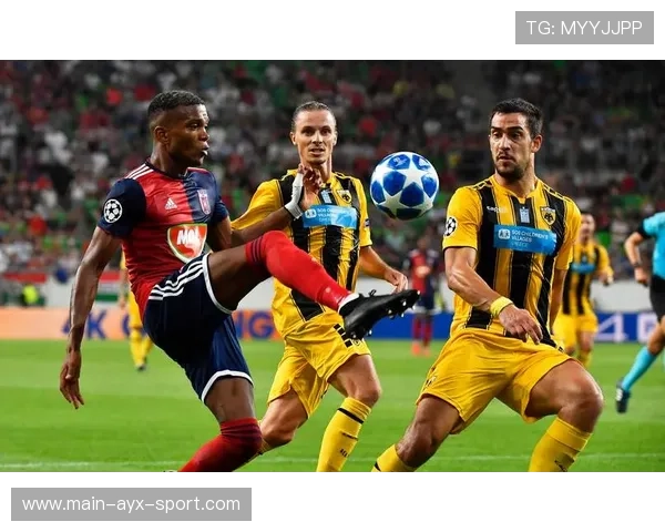 欧冠淘汰赛的战术博弈对国际足球的影响